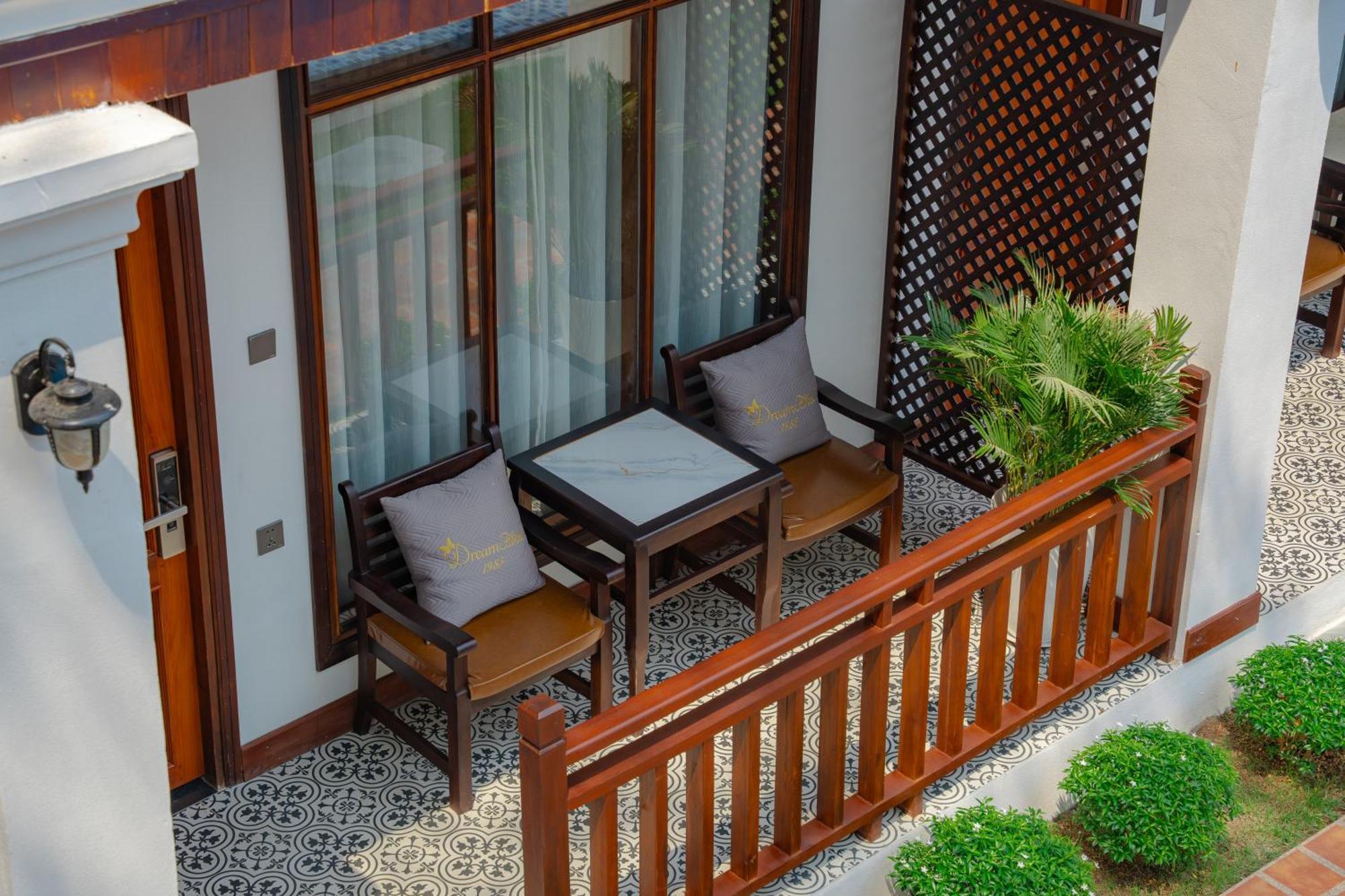 Dream1985 Hotel Luang Prabang Exterior foto