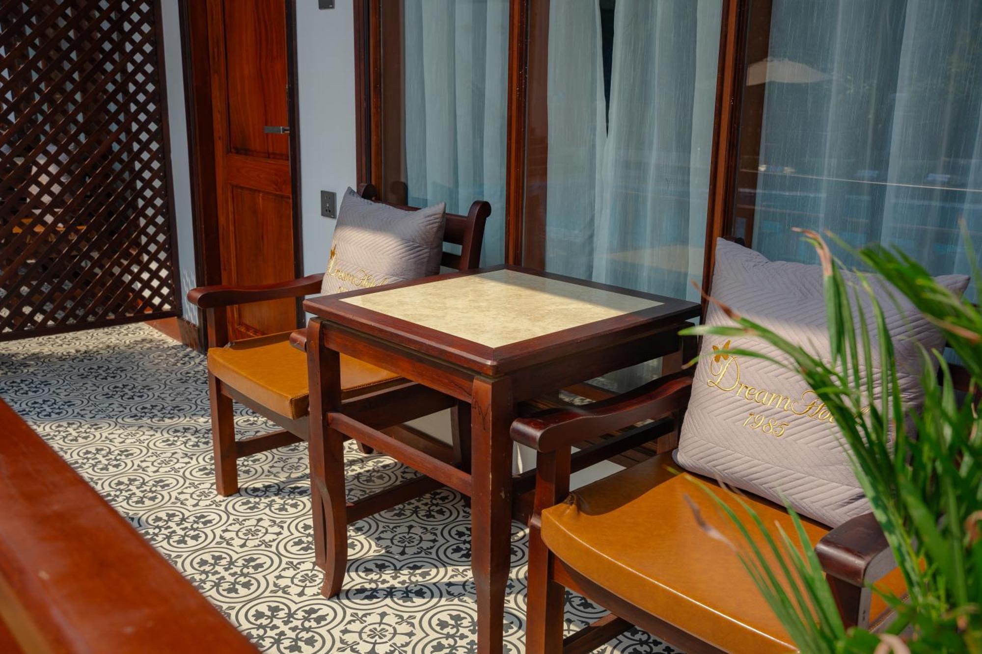 Dream1985 Hotel Luang Prabang Exterior foto